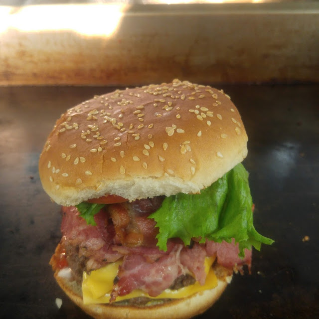Cheeseburger with Smoked Meat