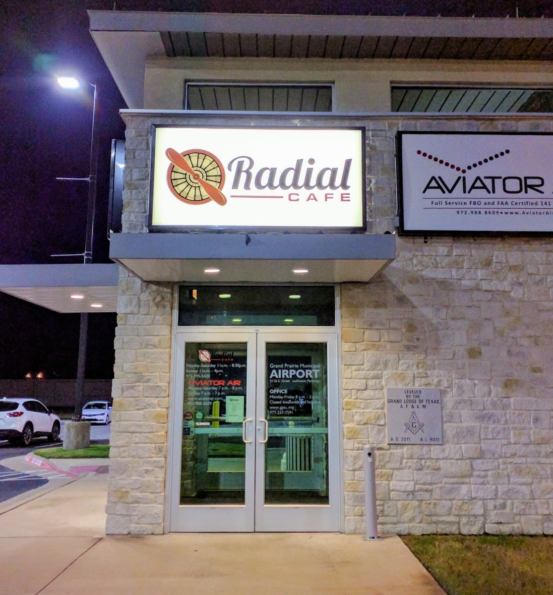 Radial cafe engine restaurant