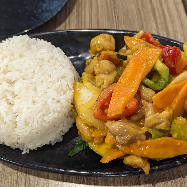 Single Set Meal Tea Tree Mushroom and Chicken on Rice Fanta