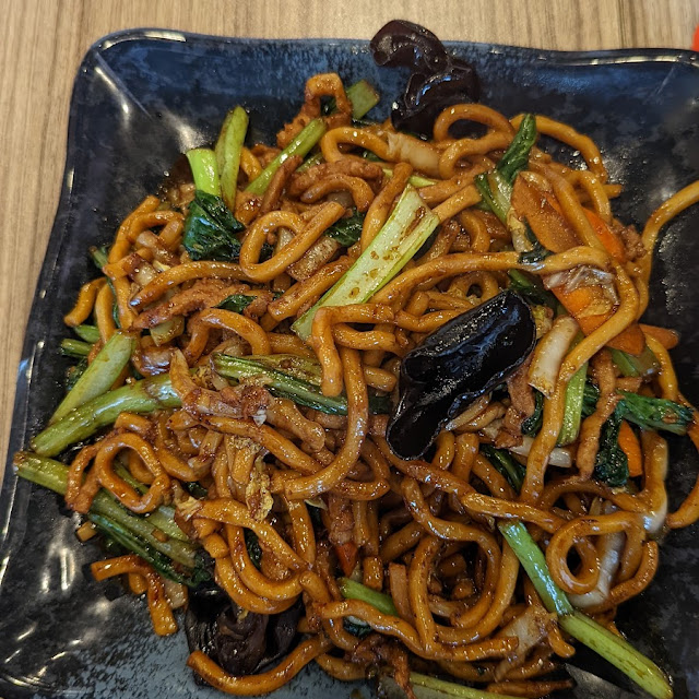 Shanghai Fried Noodles