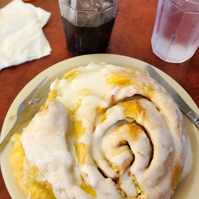 Jumbo Cinnamon Roll