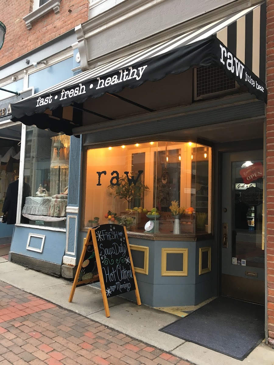 Raw Juice & Smoothie Bar