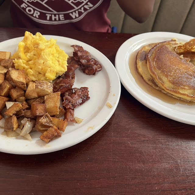 Bacon Omelette with Pancakes