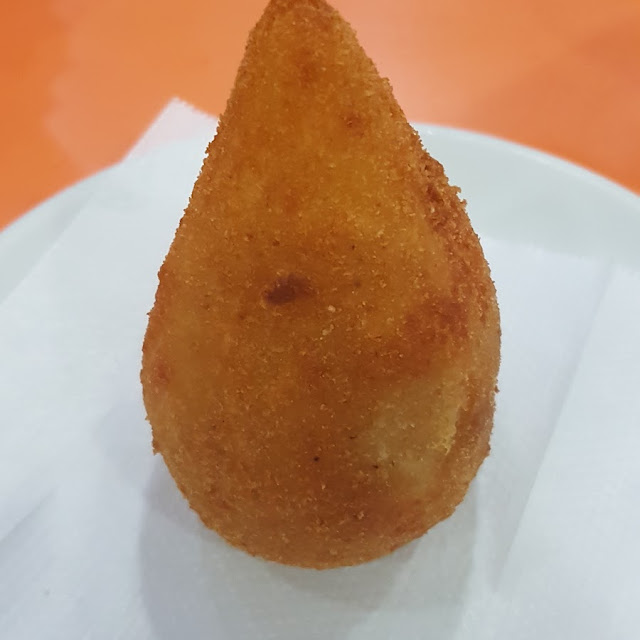 Coxinha de Carne Seca Feita Na Hora