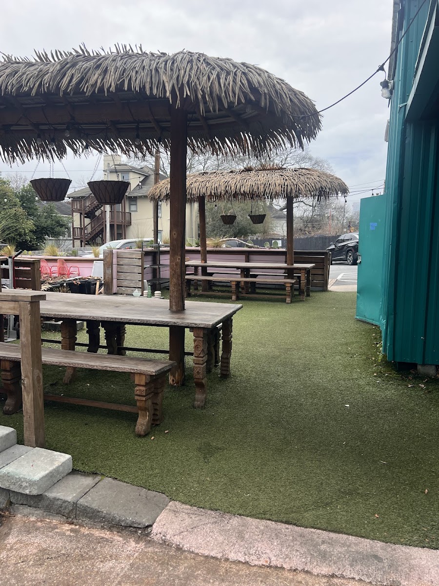 Recuerdos Cafe