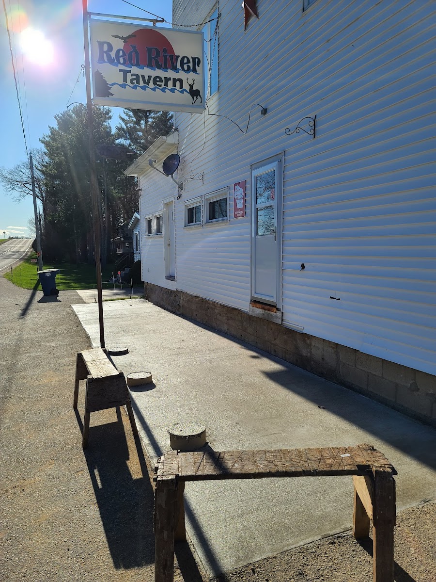 Red River Tavern