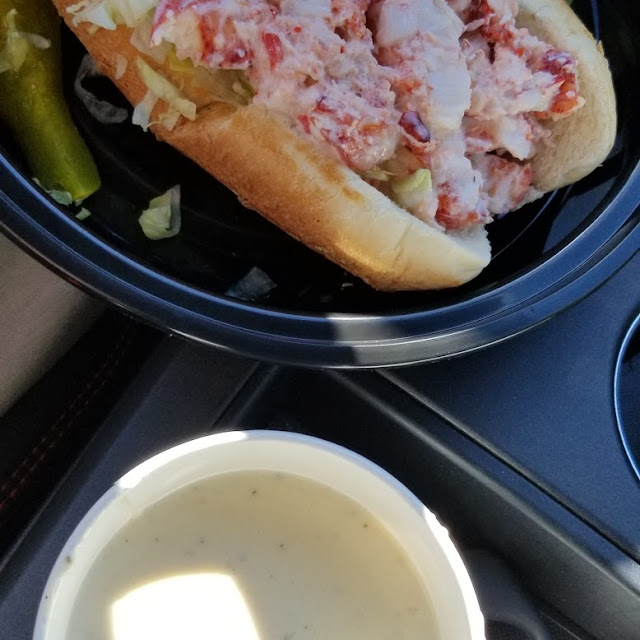 Lobster Roll Seasonal