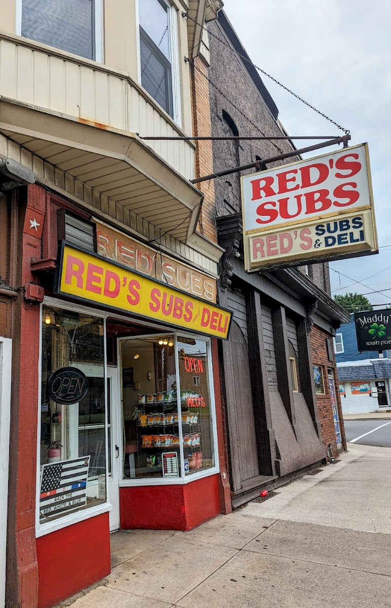 Red's Subs & Deli