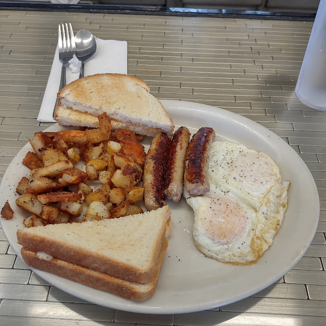 Eggs & Home Fries