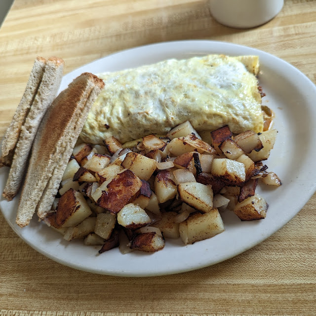 Omelet with Home Fries