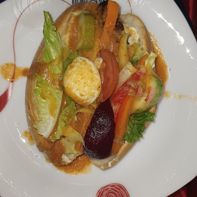 Pan Con Pollo