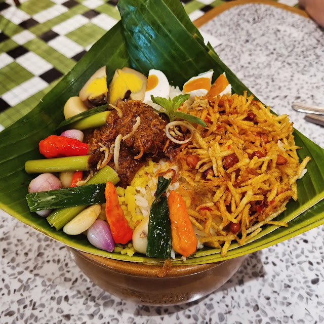 Nasi Kendil Rendang