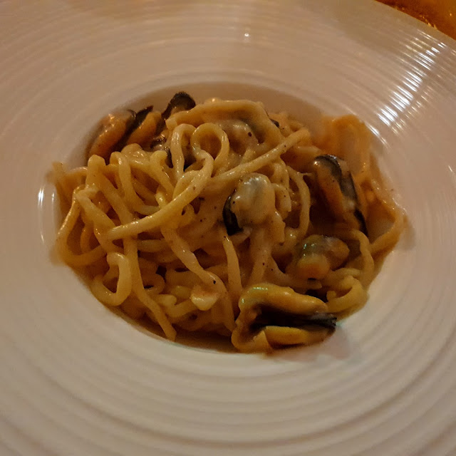 Spaghetti Cacio E Pepe E Cozze