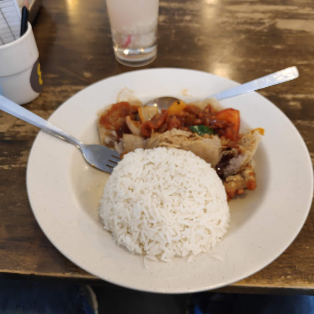 Yam Ring Rice with Pork