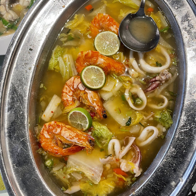 Thai Style Steamed Prawns N Squid