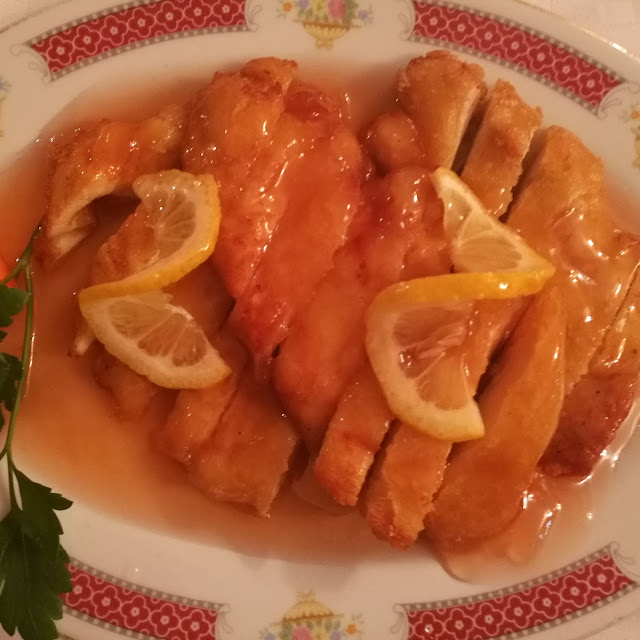 Pollo Con Salsa Limon