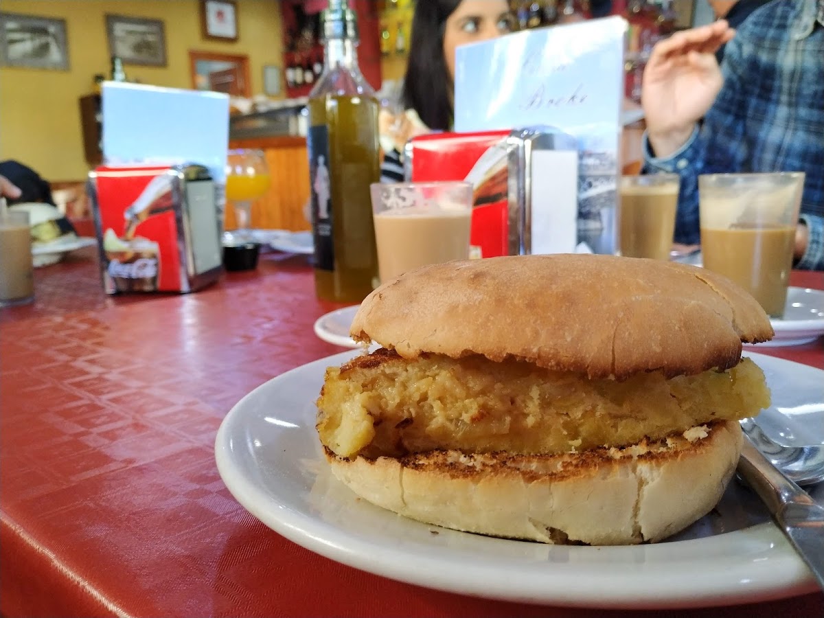 Restaurante Cafeteria Broke