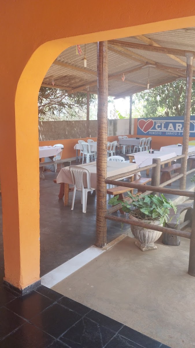 Restaurante de Frango Caipira Recanto do Pequi