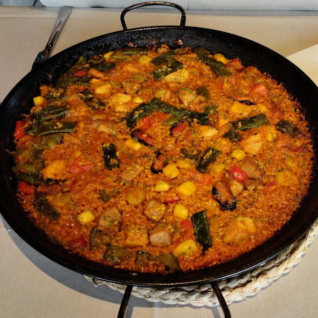 Paella Mixta