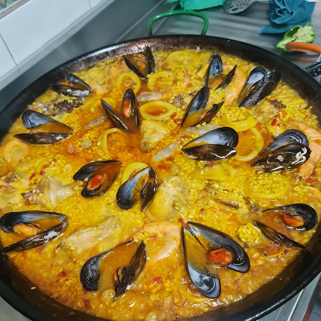 Paella Mixta