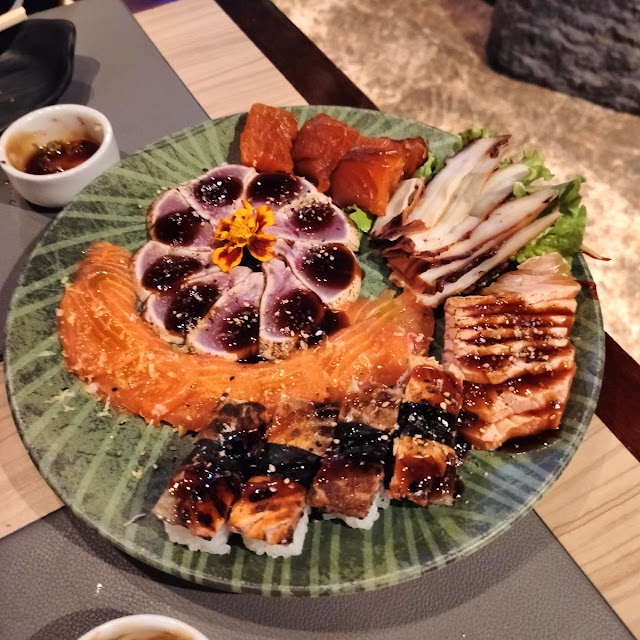 Sashimis Salmão Que Atum Que Salmão Black White Polvo E Salmão Skin