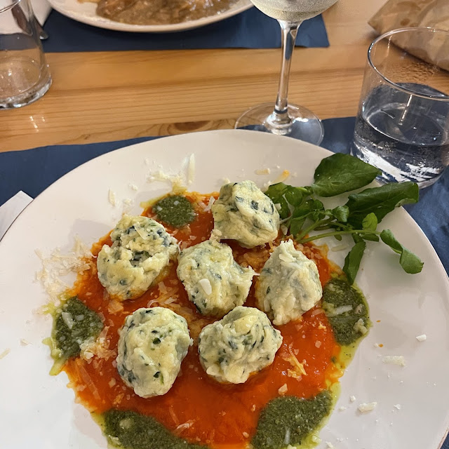 Cheese and Watercress Balls with Pepper Sauce