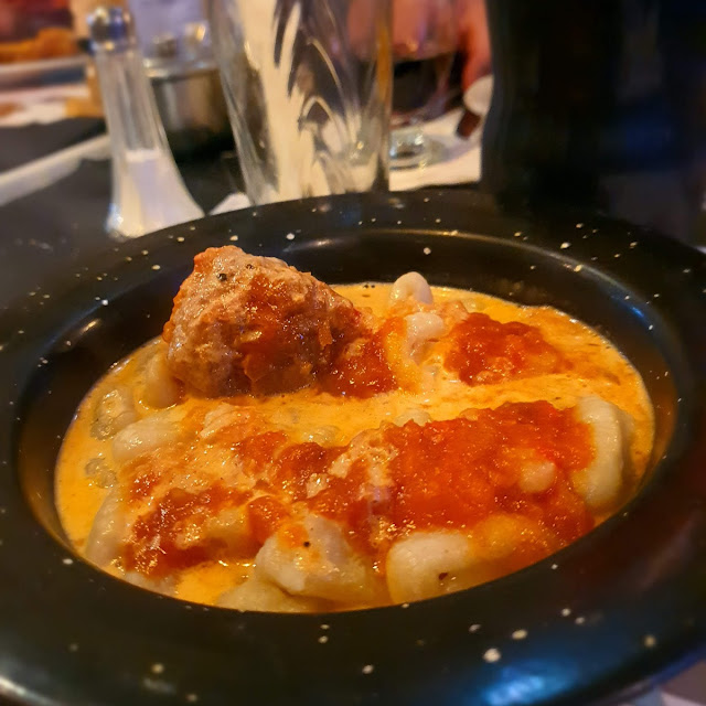 Ñoquis Con Salsa Mixta