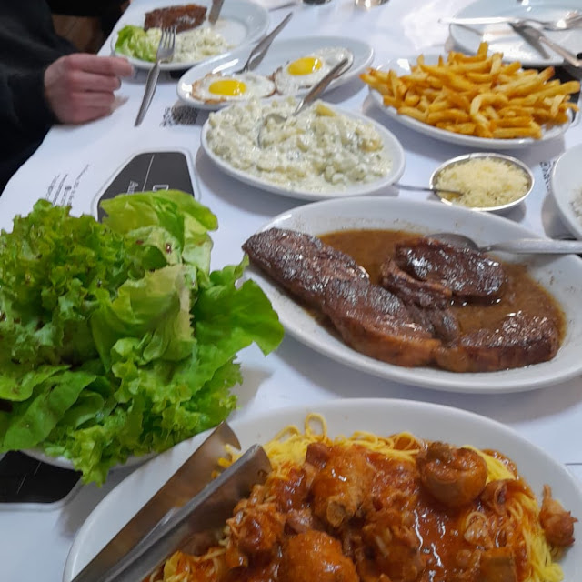 Picanha ao Molho Manteiga E Massa Molho Frango