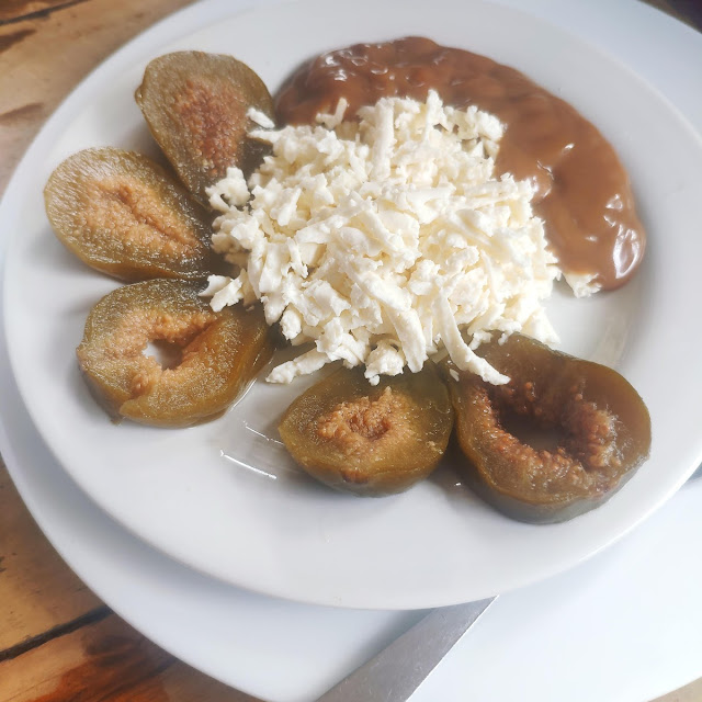 Brevas Con Queso