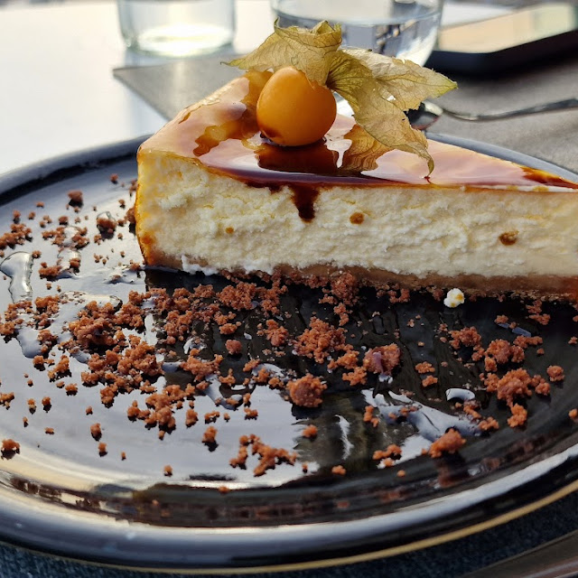 Cheese Cake with Cane Honey