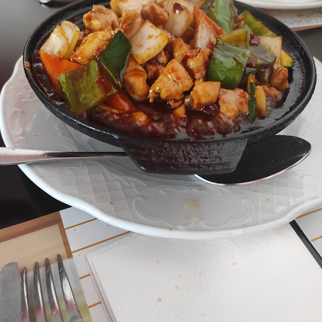 Pollo En Cazuela Picante