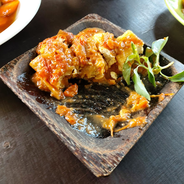 Tempe Tahu Penyet