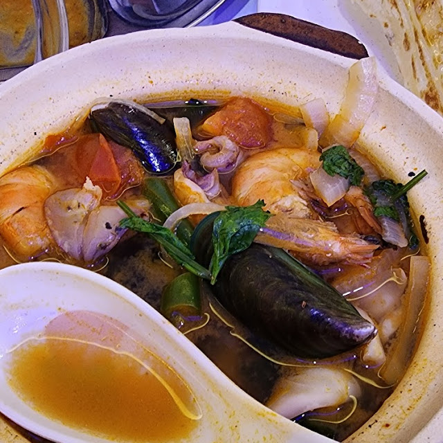 Tomyam Seafood Set