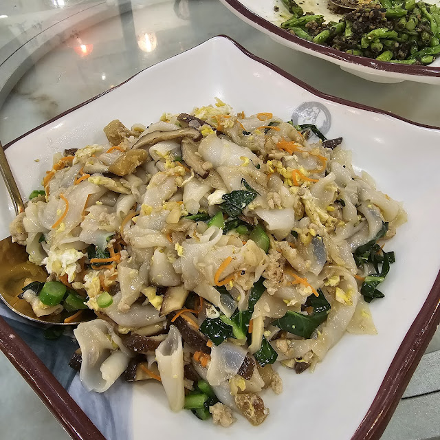 Signature Fried Noodles