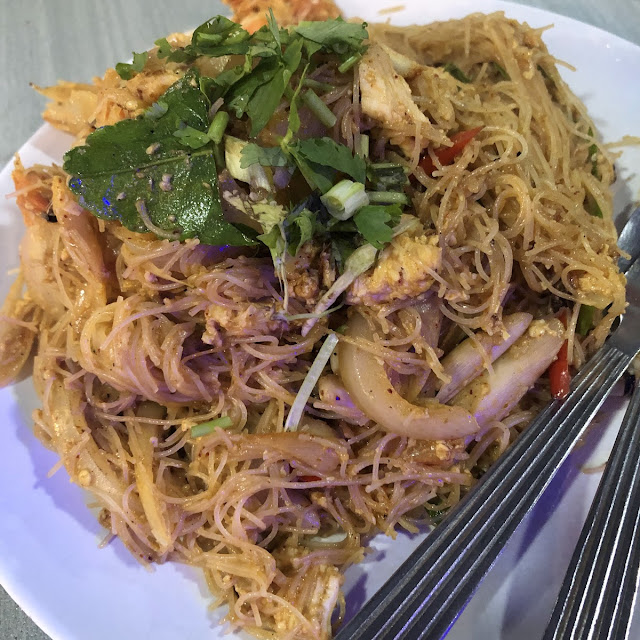 Tomyum Fried Noodle