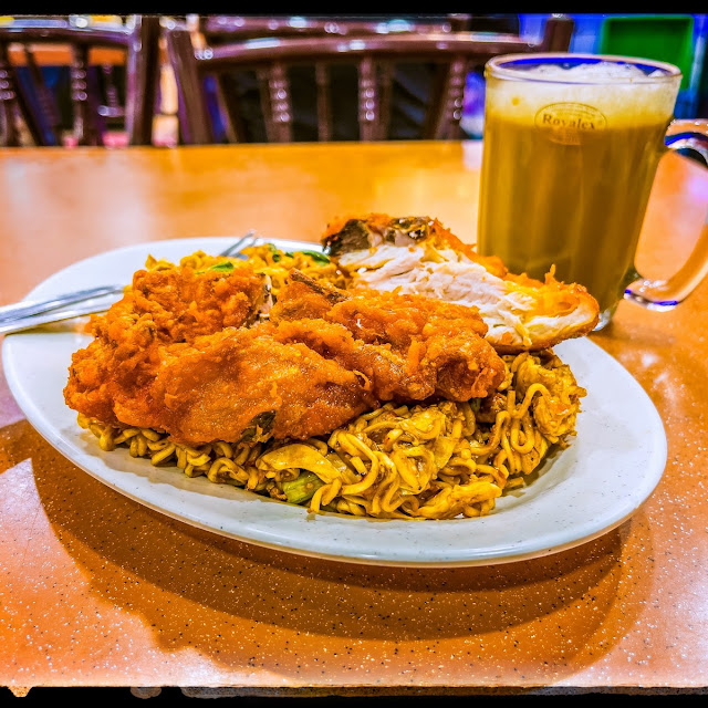 Megi Goreng Ayam