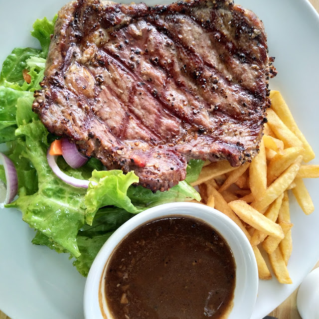 Grill Ribeye Steak