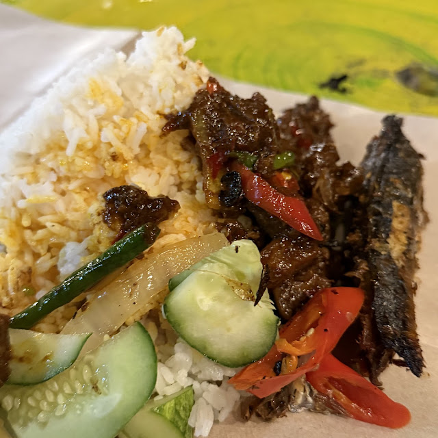 Nasi Berlauk Dahging Berlengas