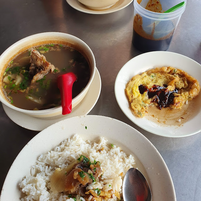 Nasi Putih Sup Campoq Teloq Dadar