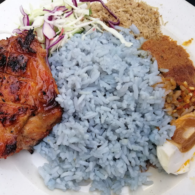 Nasi Lemak Ayam Merah