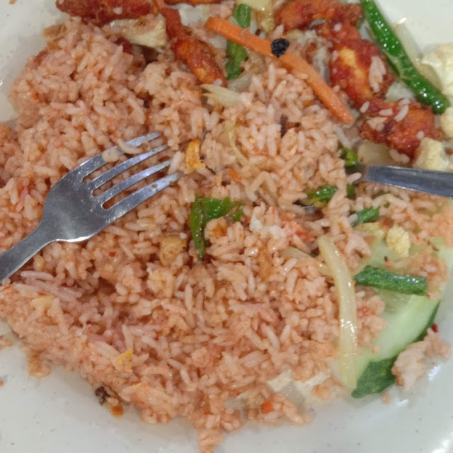 Nasi Goreng Ayam Kunyit 5 Ketul Kecil ISI Ayam