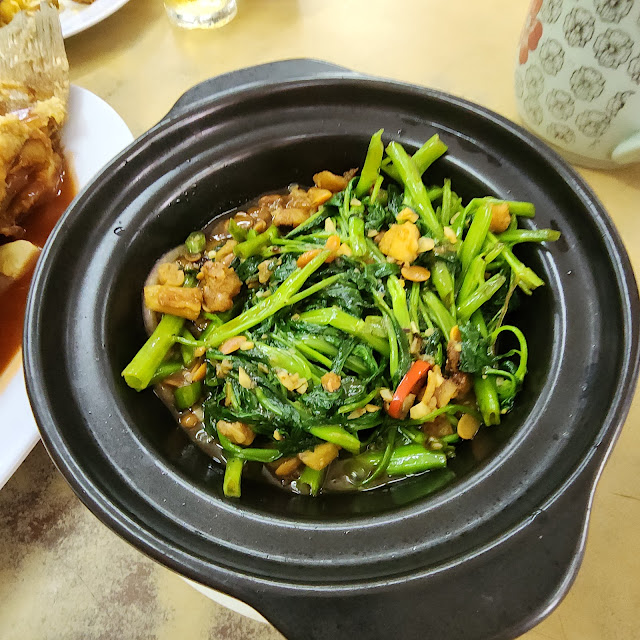 Clay Pot Kangkung