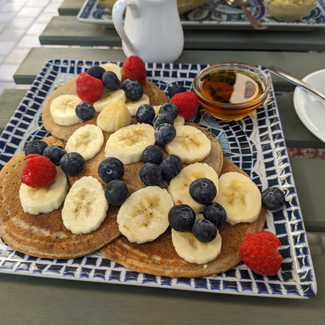 Pancakes with Fruits & Maple Syrup
