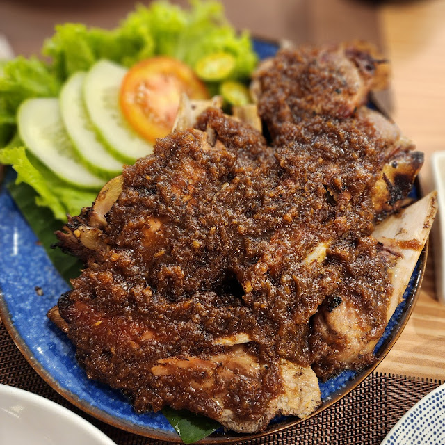 Rahang Tuna Madu