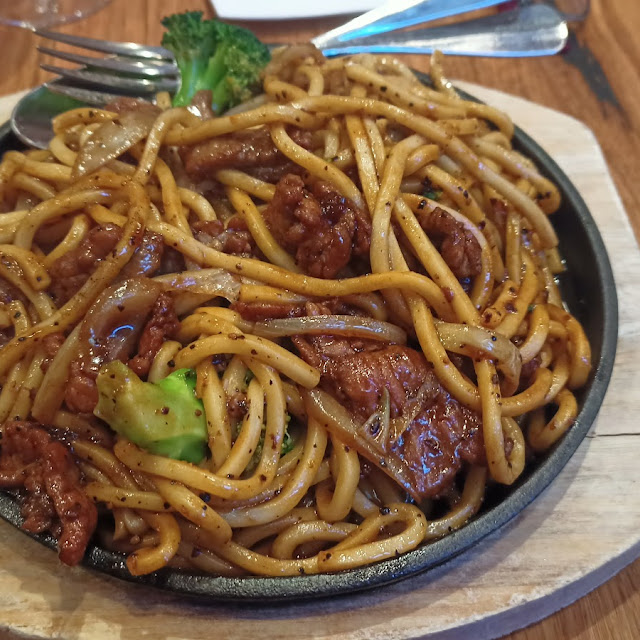 Sizzling Pepper Beef with Udon Noodles