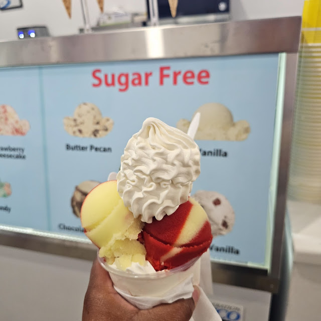 Strawberry Mixed with Pina Colada Gelati