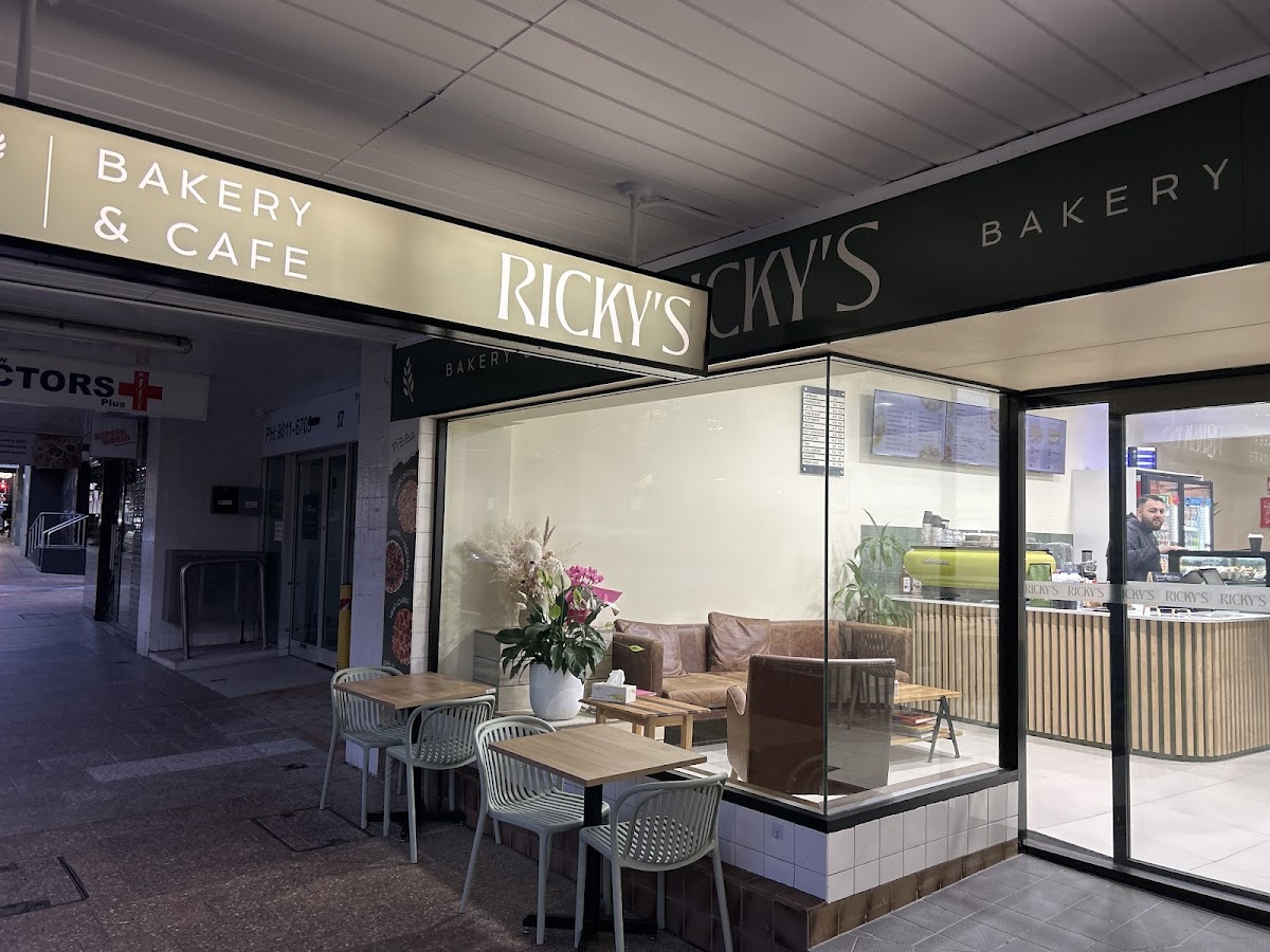 Ricky's Bakery & Cafe