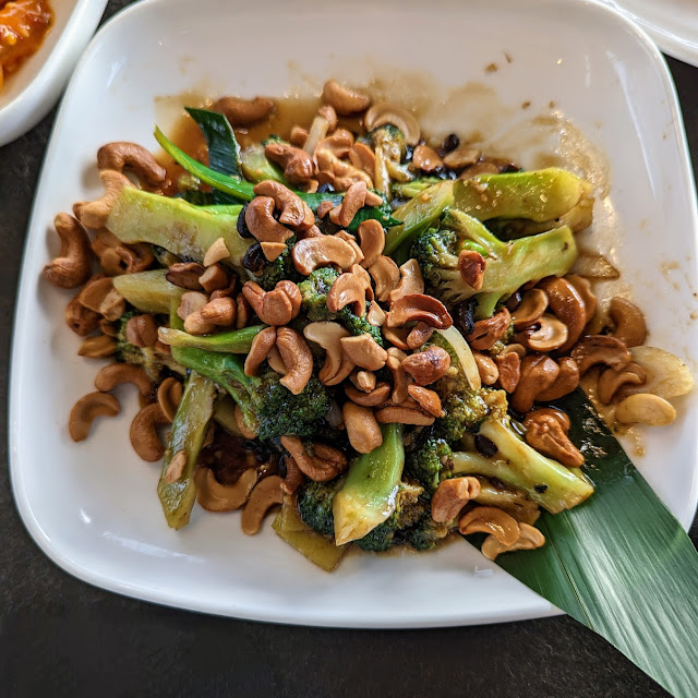Wok Charred Cashew Broccoli