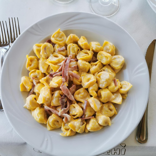 Tortellini Panna Prosciutto
