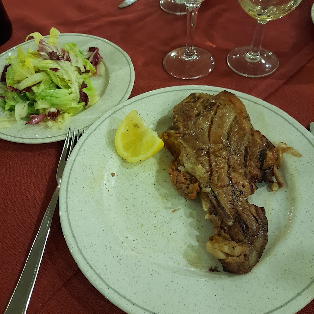 Carne Alla Brace E Insalata
